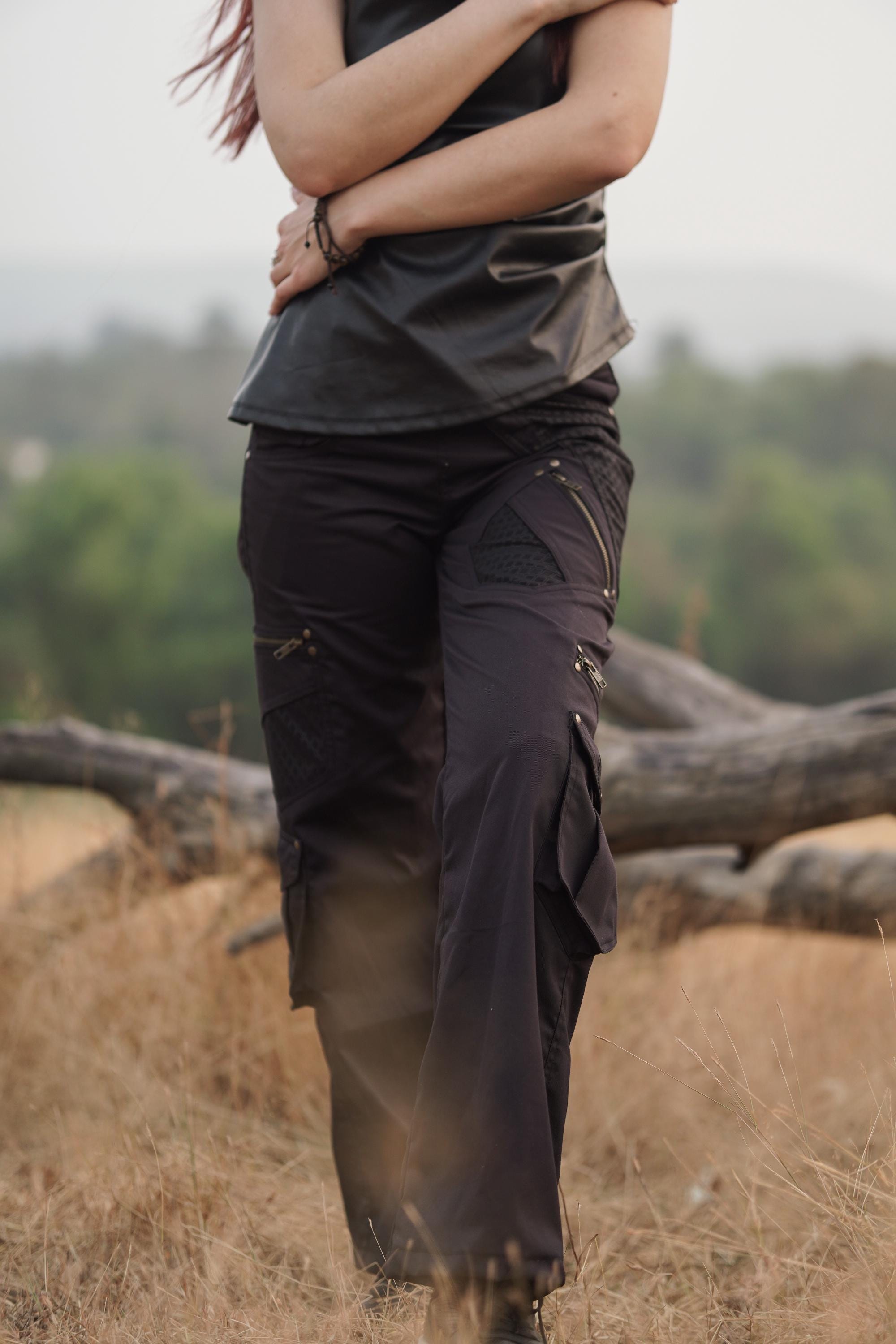 Women's Baggy Cargo Pants — view 3